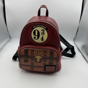 NWT Loungefly Harry Potter WD Platform 9 3/4 Train Station Mini Backpack